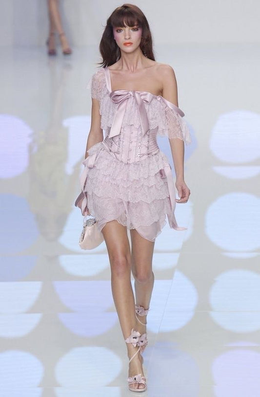 Valentino Spring Summer 2004 Pink Runway Full Look 35