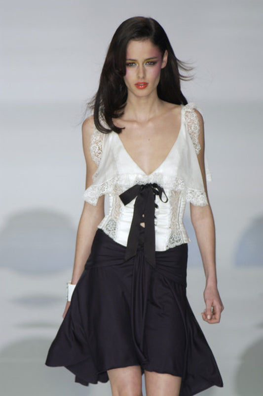 Valentino Spring Summer 2004 Runway Full Look 2