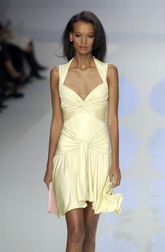 Valentino Spring Summer 2004 Runway Butter Yellow Silk Dress