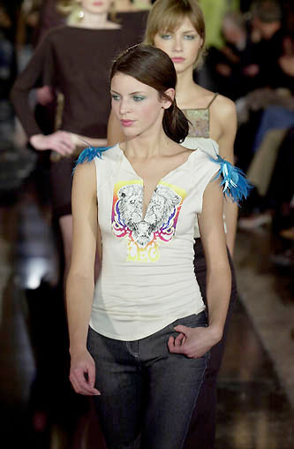 Reference: Chloé FW 2000 runway Zodiac series