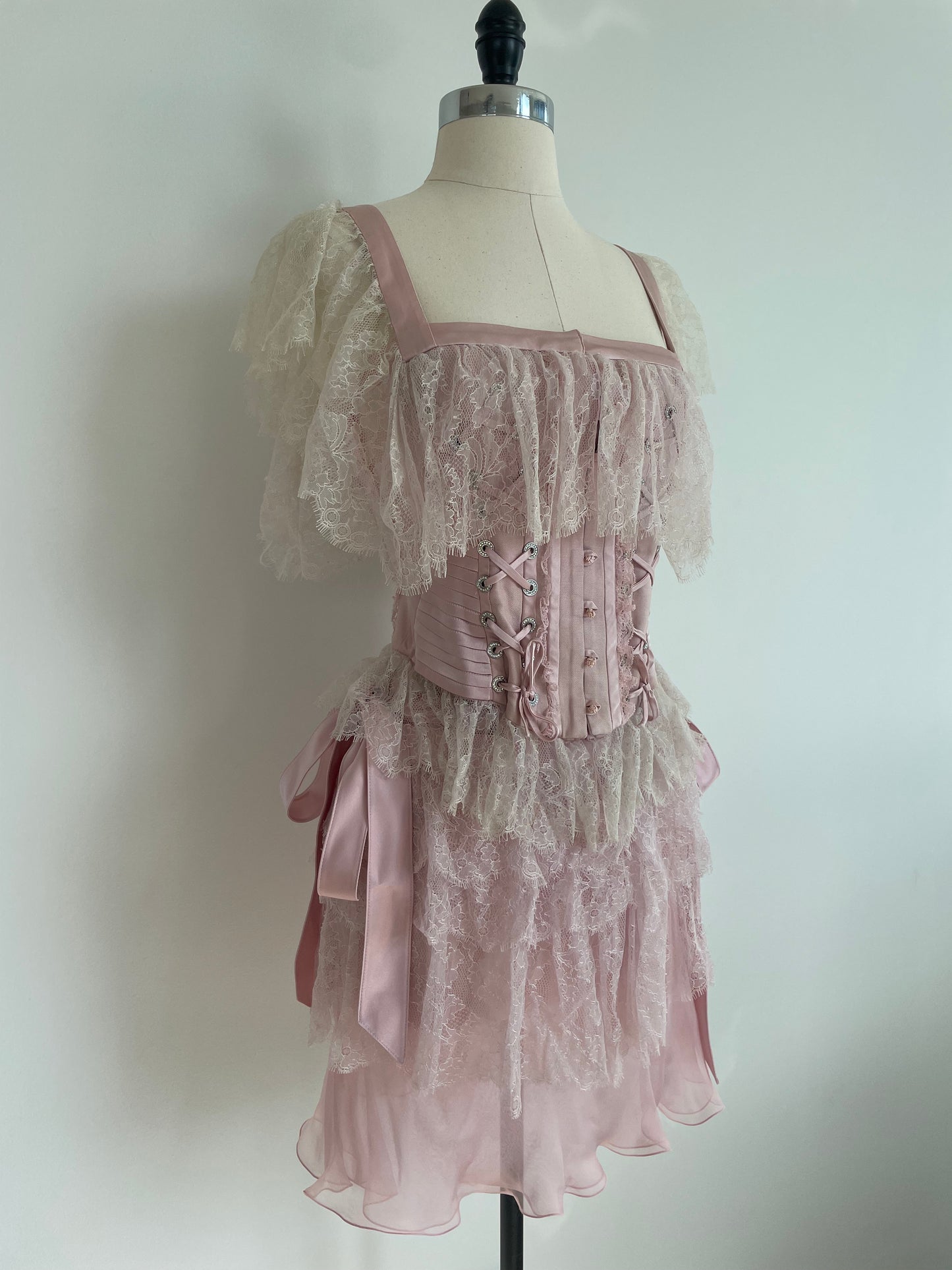 Valentino Spring Summer 2004 Runway Full Look 35