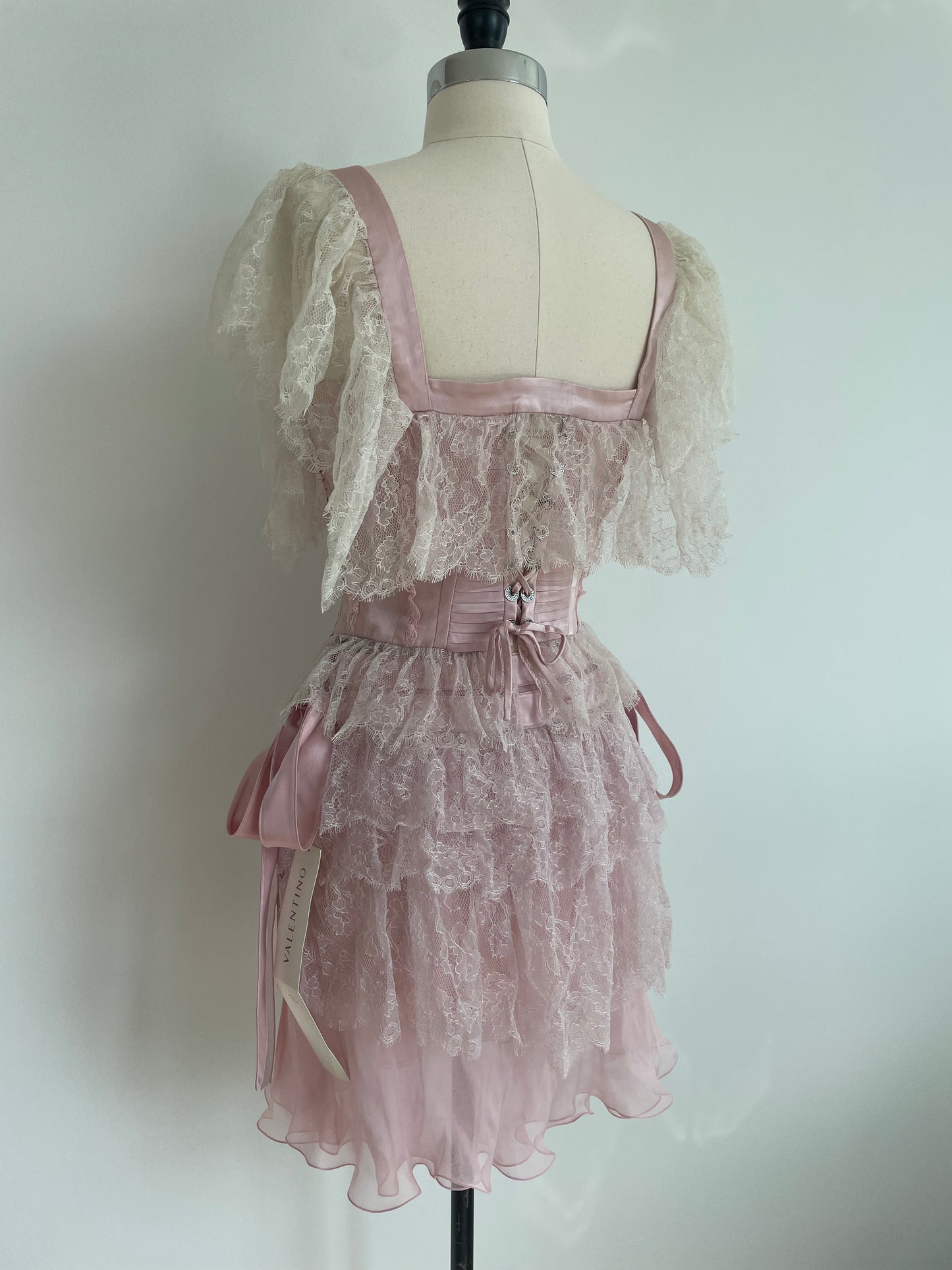 Valentino Spring Summer 2004 Runway Full Look 35